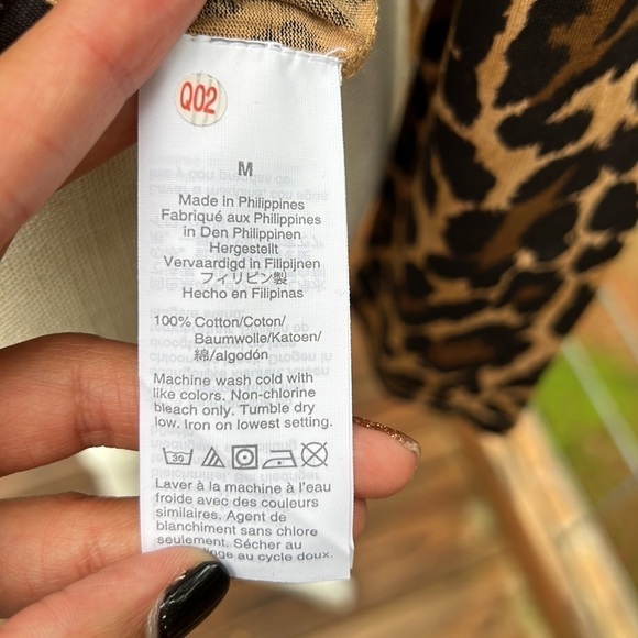 J. Crew Leopard Print High Neck Long sleeve Blouse Size M NWT Mob Wife Stretchy - Picture 6 of 7